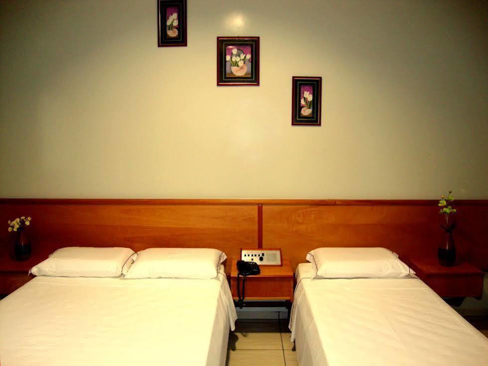Hotel Executivo Арагуаина Экстерьер фото